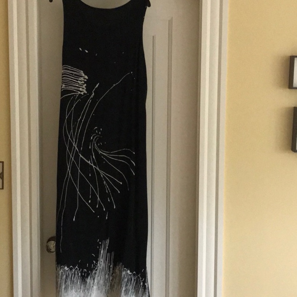 Dress - Picture 3 of 3